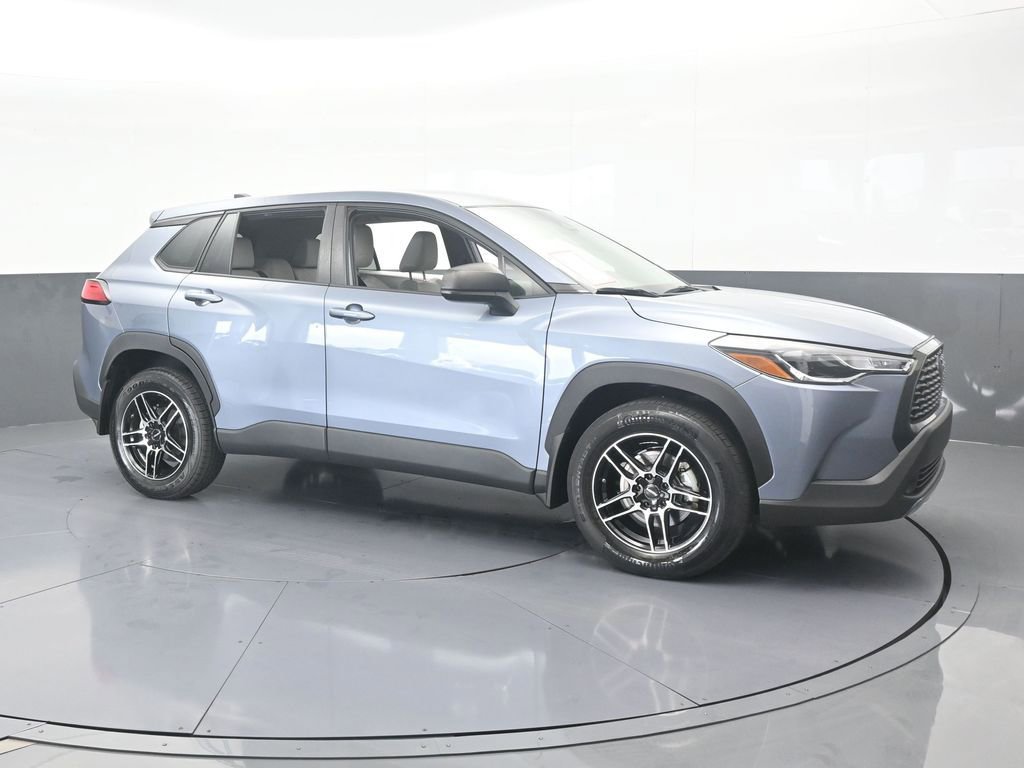 Used 2023 Toyota Corolla Cross L image 8