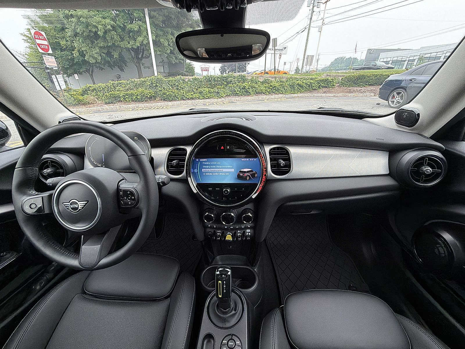 Used 2024 MINI Cooper SE FWD image 18
