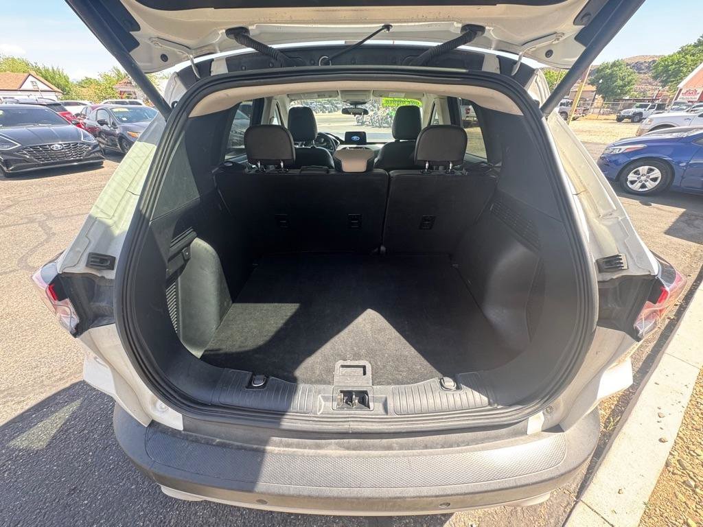 Used 2021 Ford Escape SEL image 19