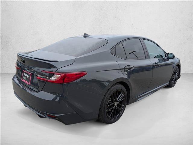 Used 2026 Toyota Camry SE FWD image 5