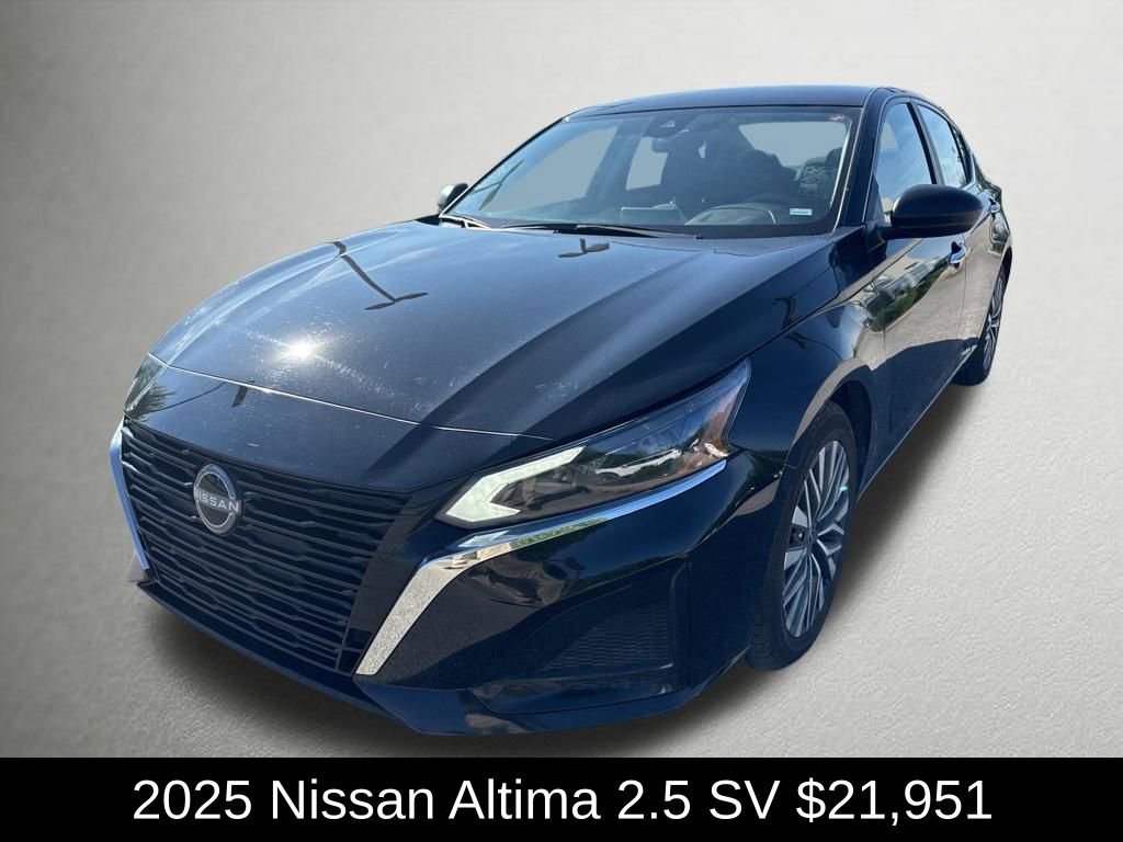 Used 2025 Nissan Altima 2.5 SV FWD image 7