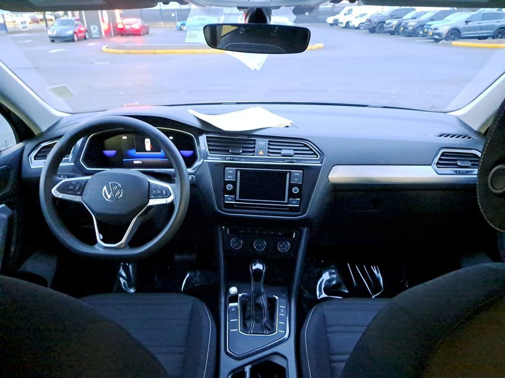 Used 2023 Volkswagen Tiguan S image 18