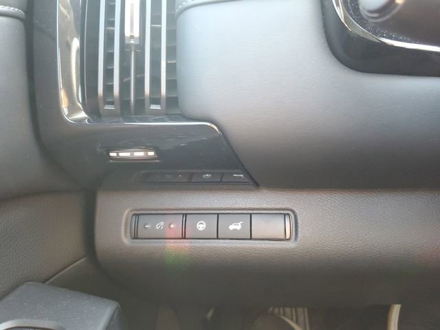 New 2026 Nissan Pathfinder SV image 22