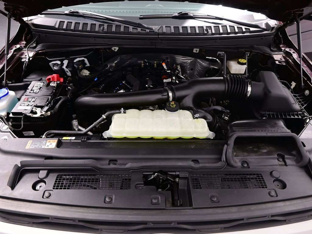 Used 2024 Ford Expedition XLT image 36