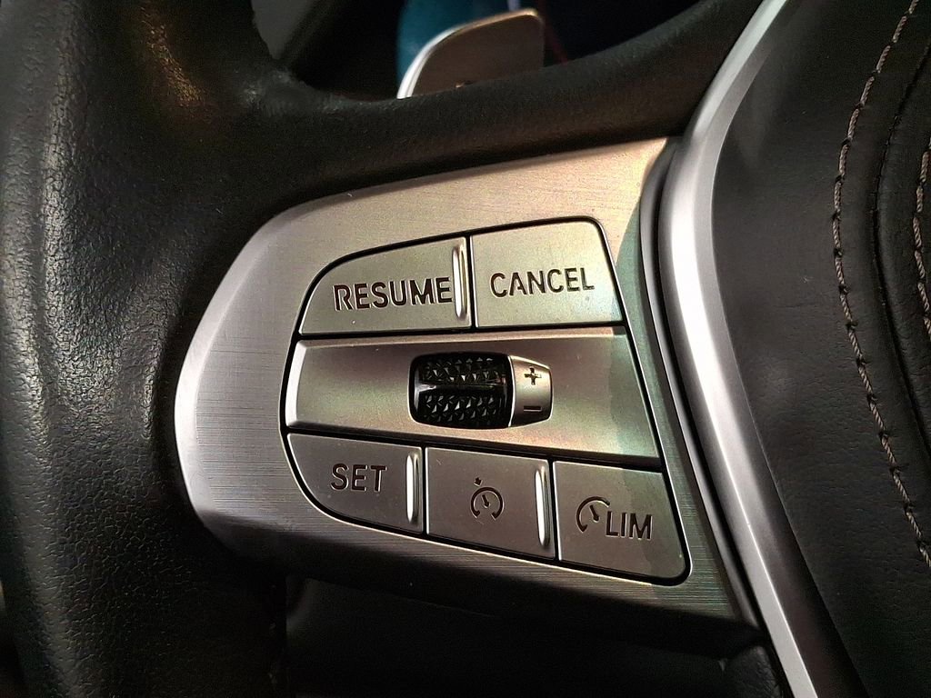 Certified 2022 BMW X7 xDrive40i w/ Premium Package image 17