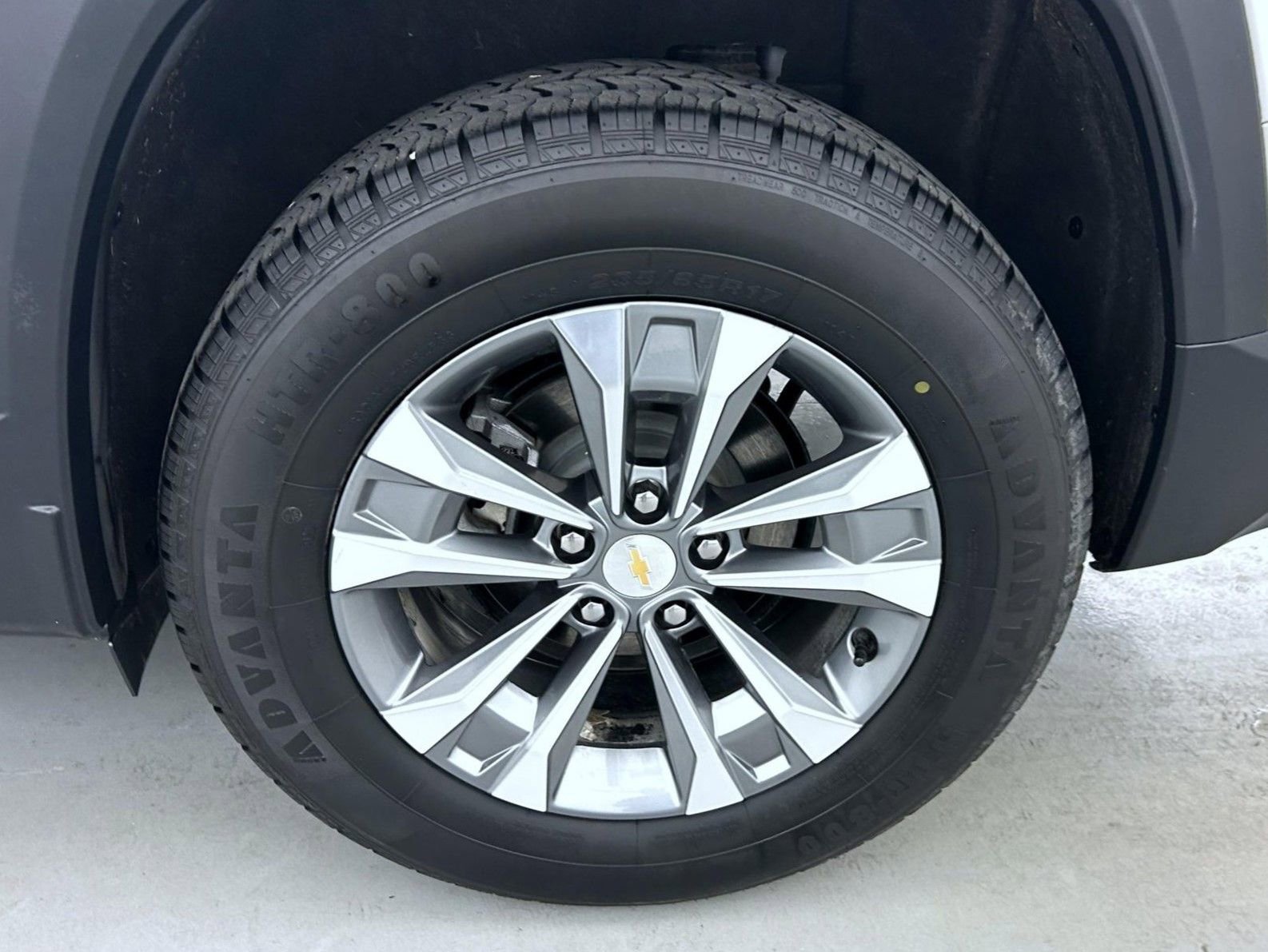 Used 2025 Chevrolet Equinox LT AWD/4WD image 22