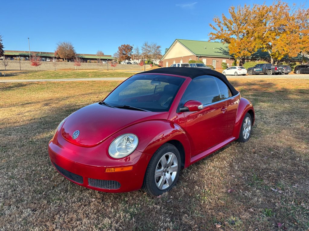 Used 2007 Volkswagen Beetle Convertible w/ Package 1 FWD image 5