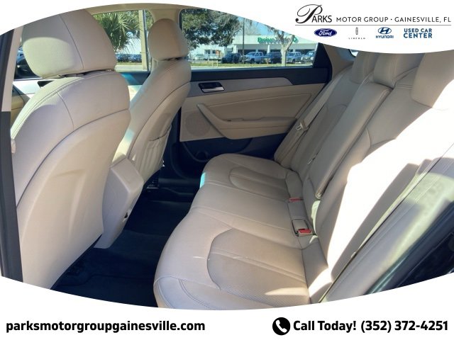 Used 2018 Hyundai Sonata SEL w/ Tech Package 02 image 11