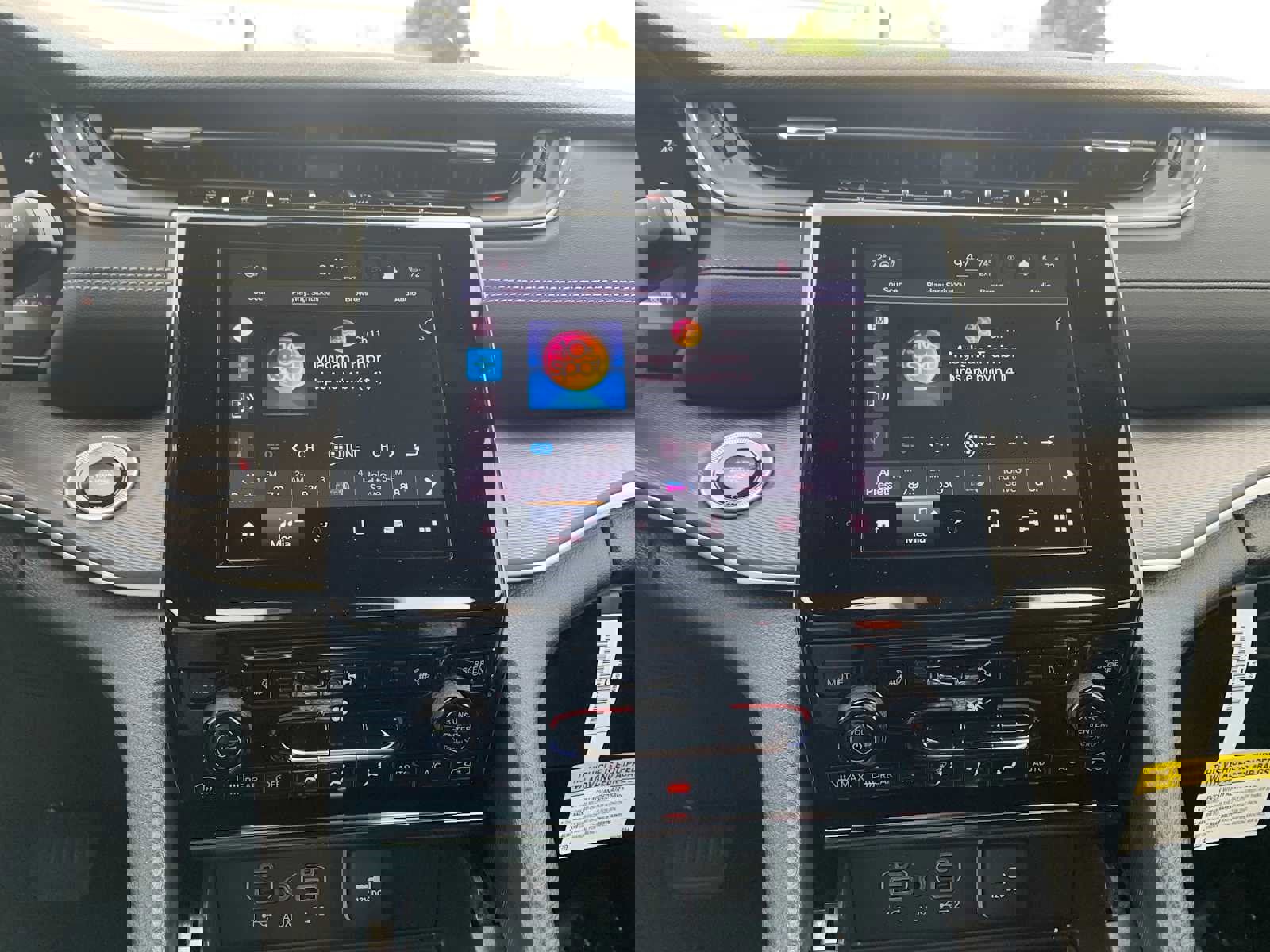 New 2025 Jeep Grand Cherokee Laredo X w/ Luxury Tech Group I image 10