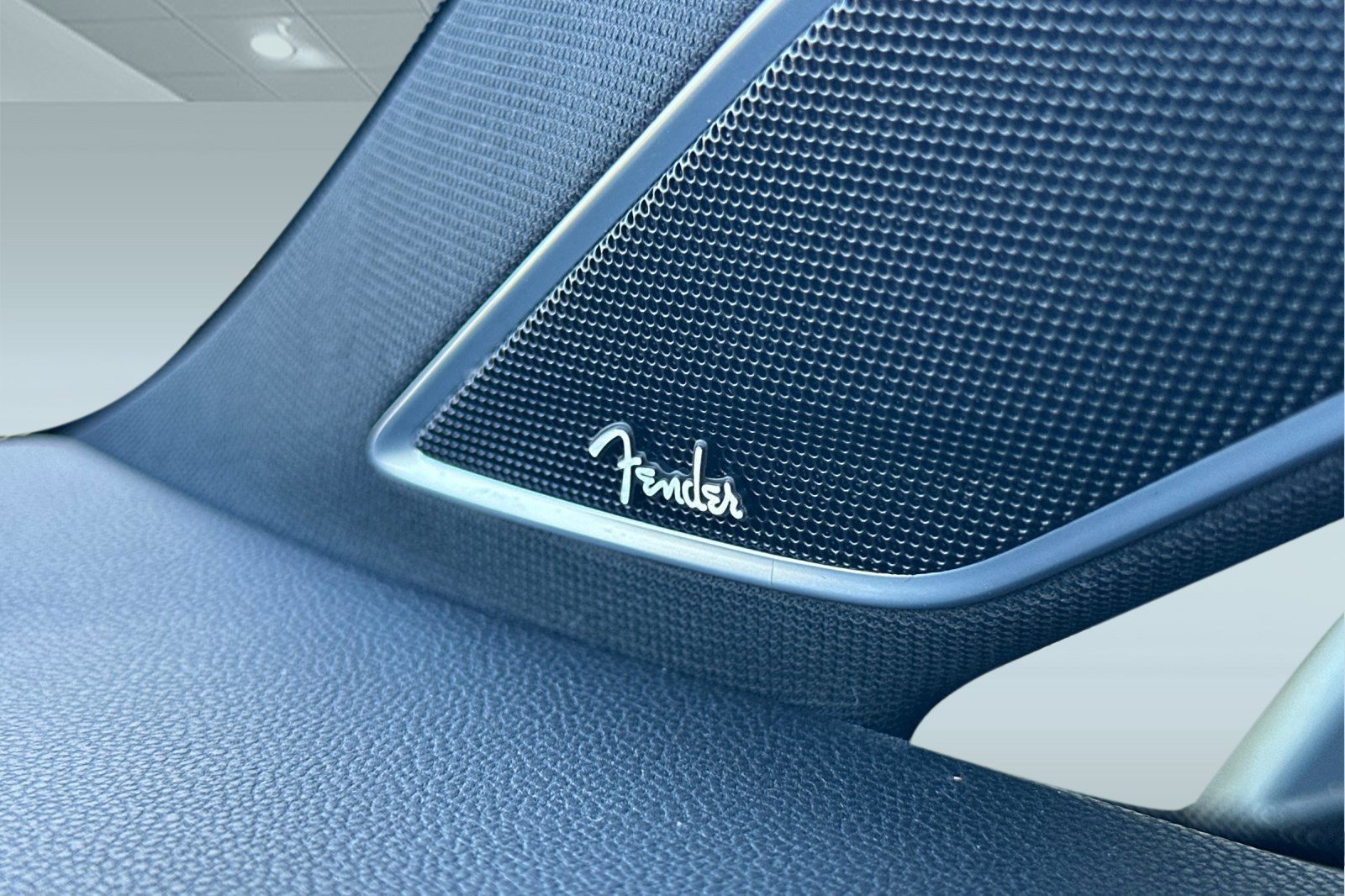 Used 2019 Volkswagen Golf R 4-Door image 22