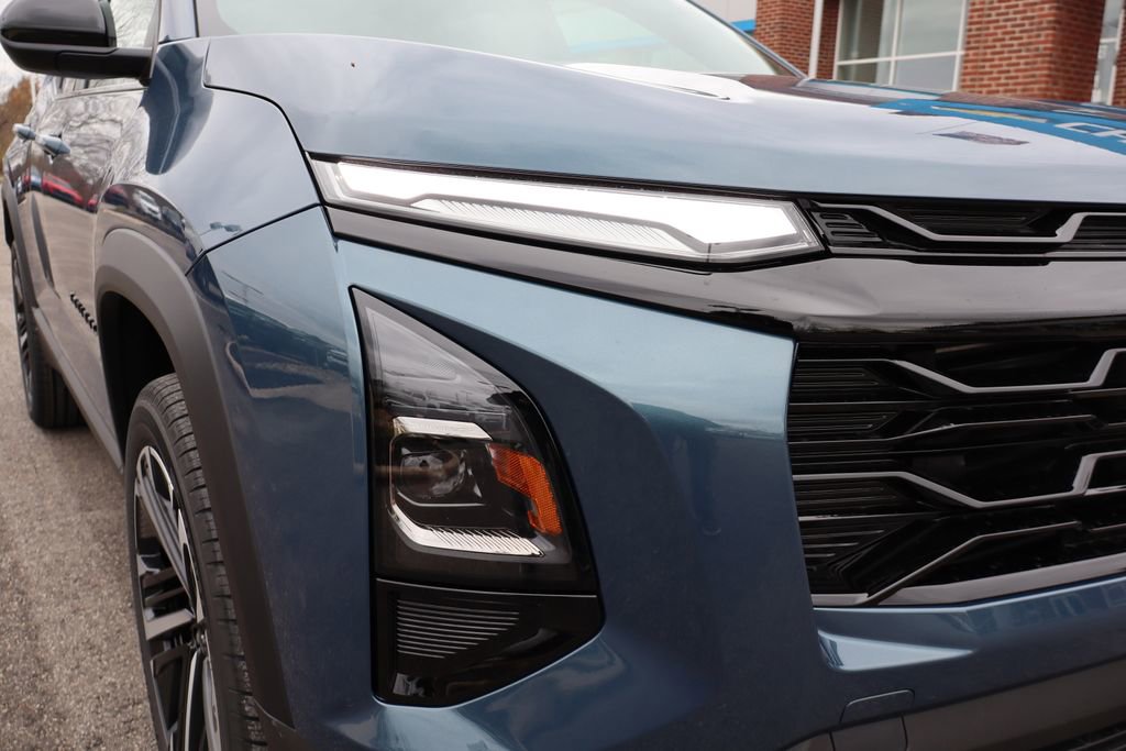 New 2026 Chevrolet Equinox RS image 3