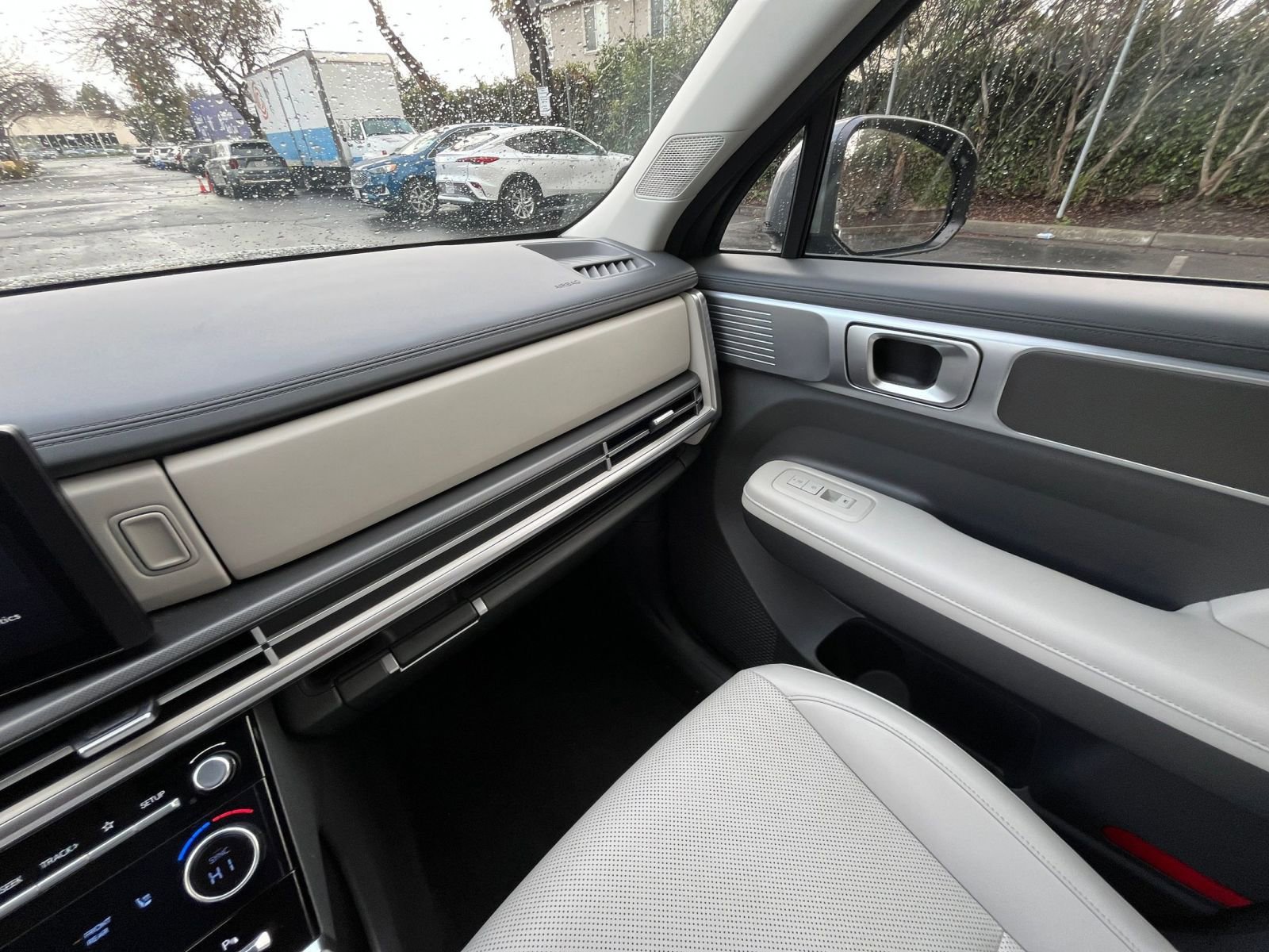 Used 2025 Hyundai Santa Fe SEL image 36