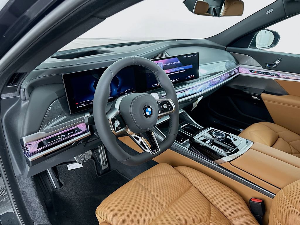 Used 2025 BMW 740i w/ Premium Package RWD image 9