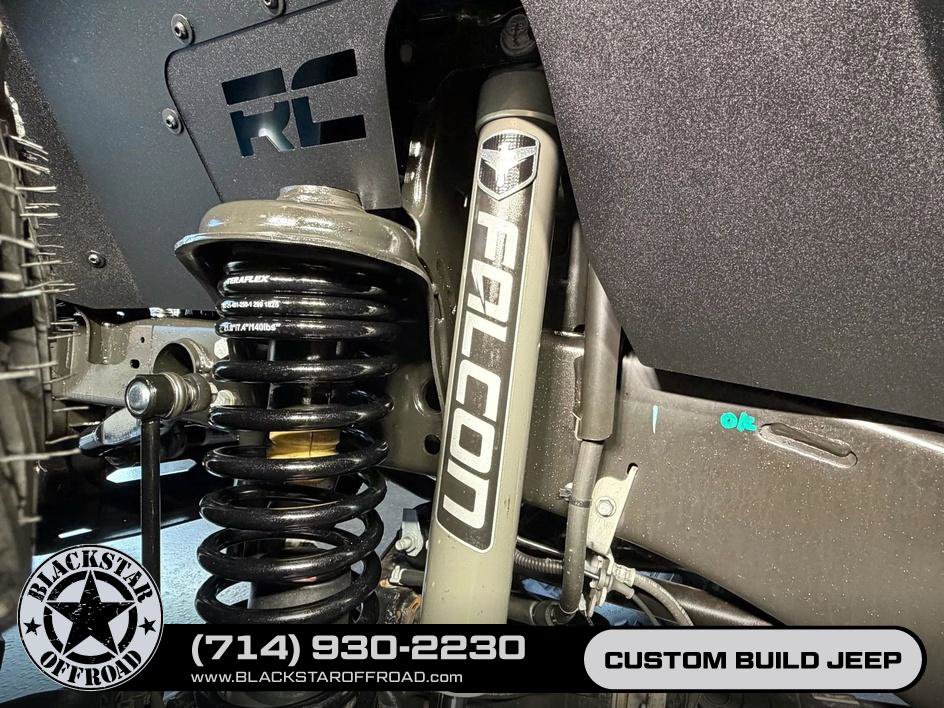Used 2025 Jeep Wrangler Unlimited Rubicon AWD/4WD image 27
