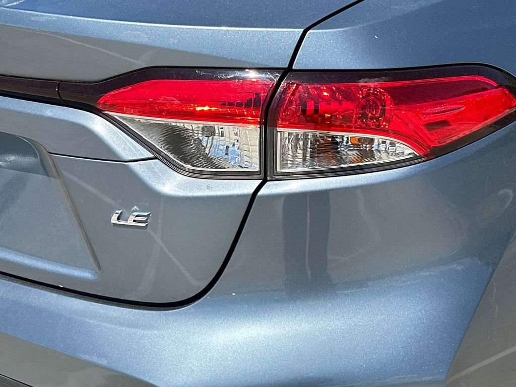 Used 2020 Toyota Corolla LE FWD image 5