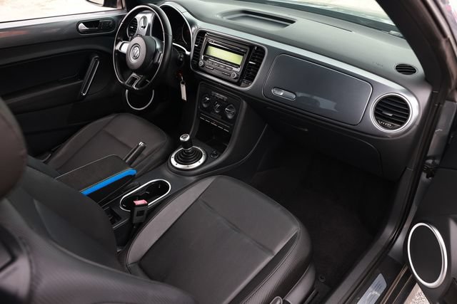 Used 2012 Volkswagen Beetle 2.5 FWD image 21