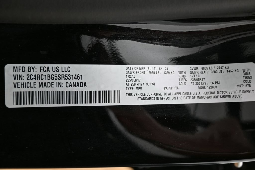 Used 2025 Chrysler Pacifica Select FWD image 42