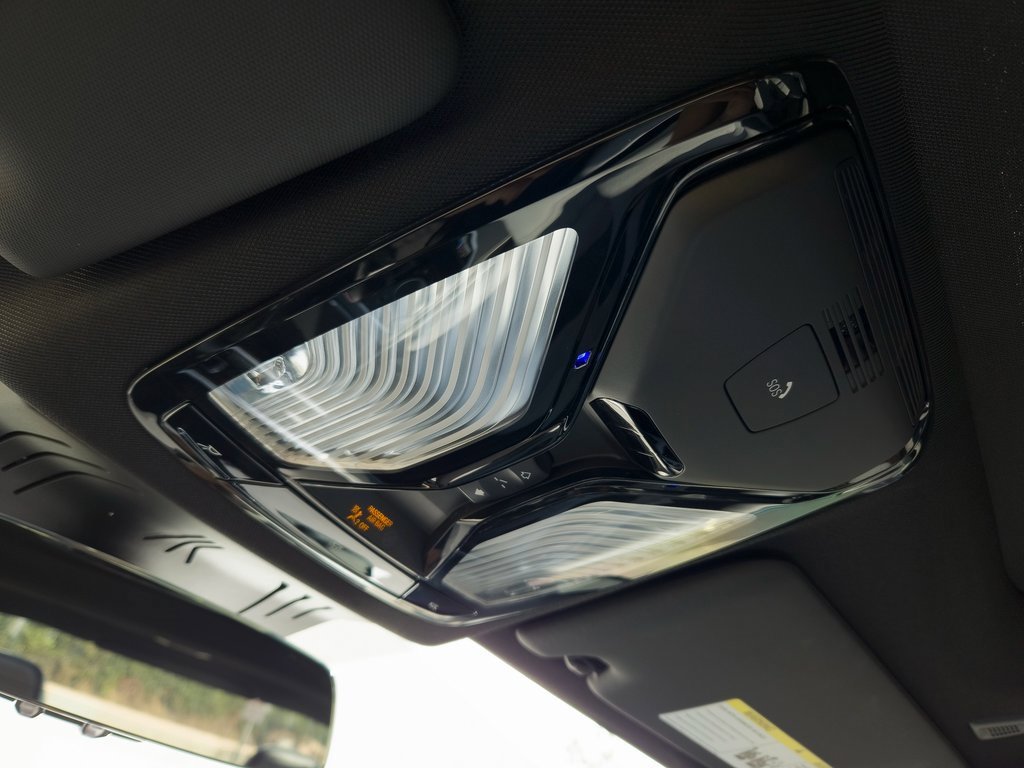 Used 2022 BMW M4 xDrive Competition w/ M Carbon Exterior Package image 19