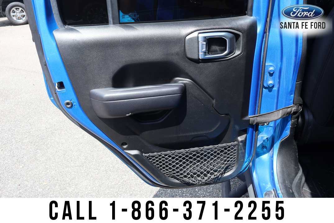 Used 2021 Jeep Gladiator Sport AWD/4WD image 12