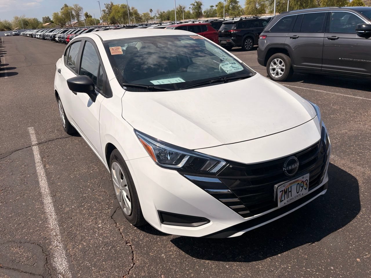 Used 2024 Nissan Versa S FWD image 3