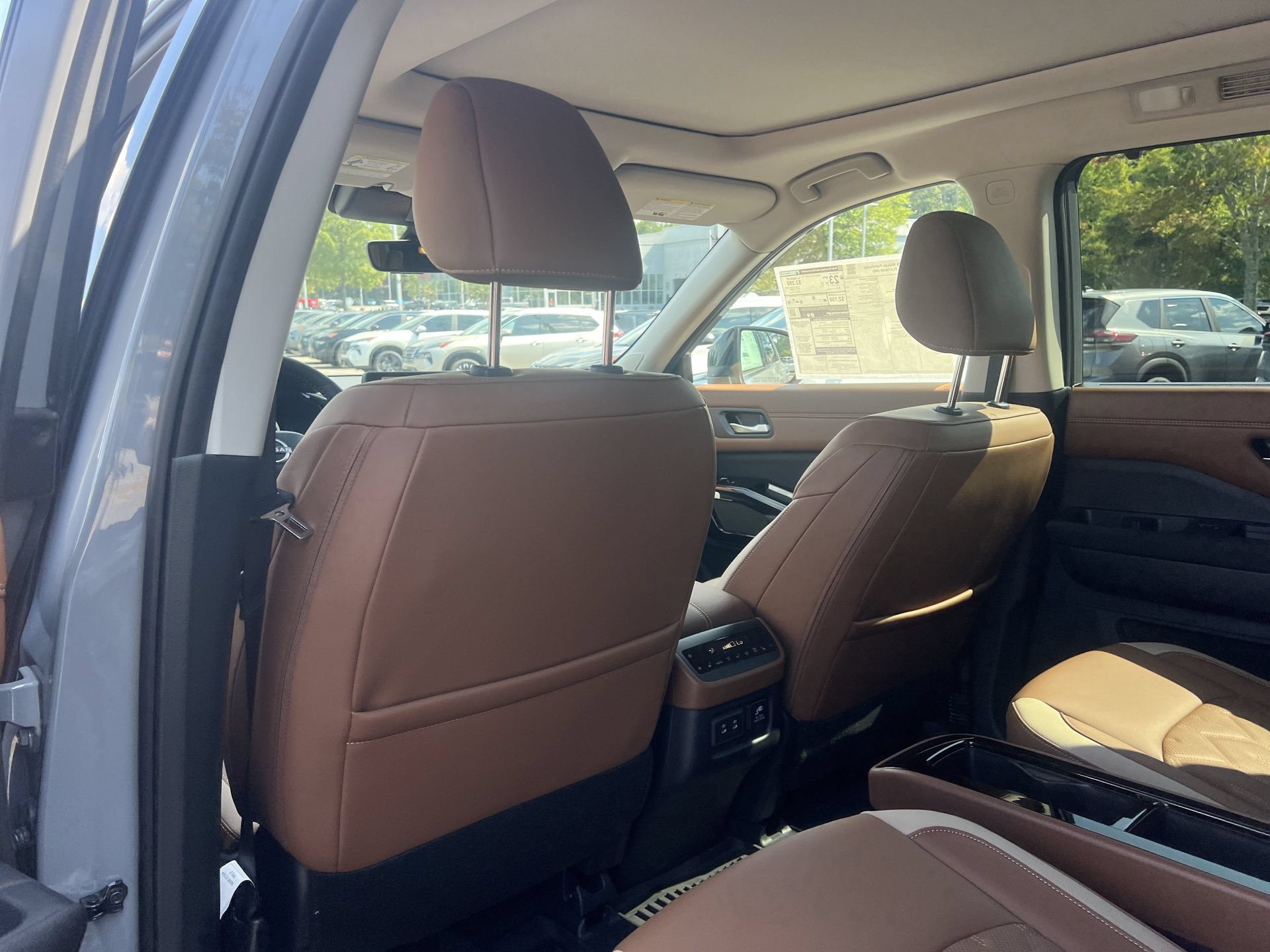 New 2026 Nissan Pathfinder Platinum FWD image 20