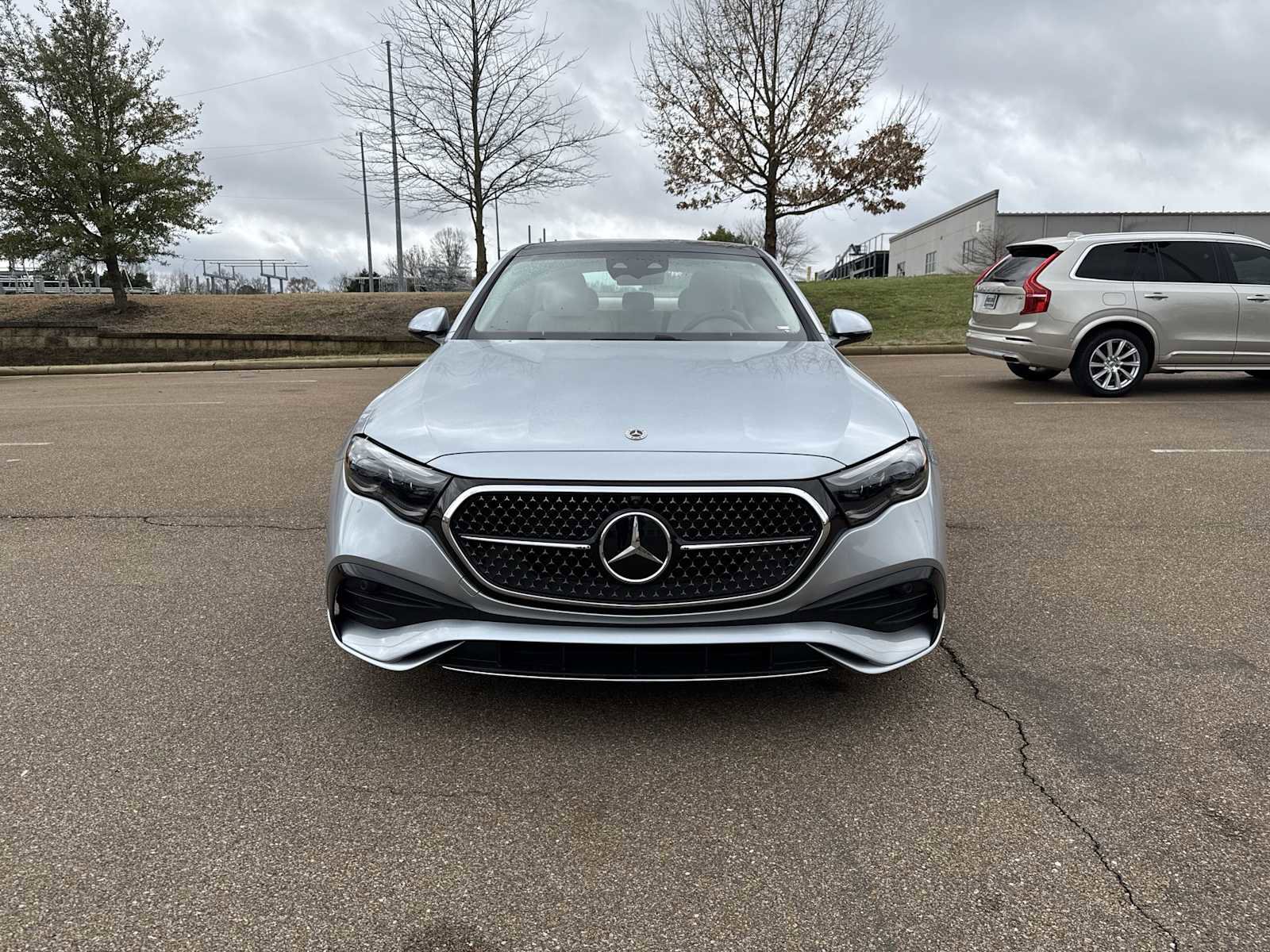 Used 2026 Mercedes-Benz E 350 4MATIC Sedan image 9