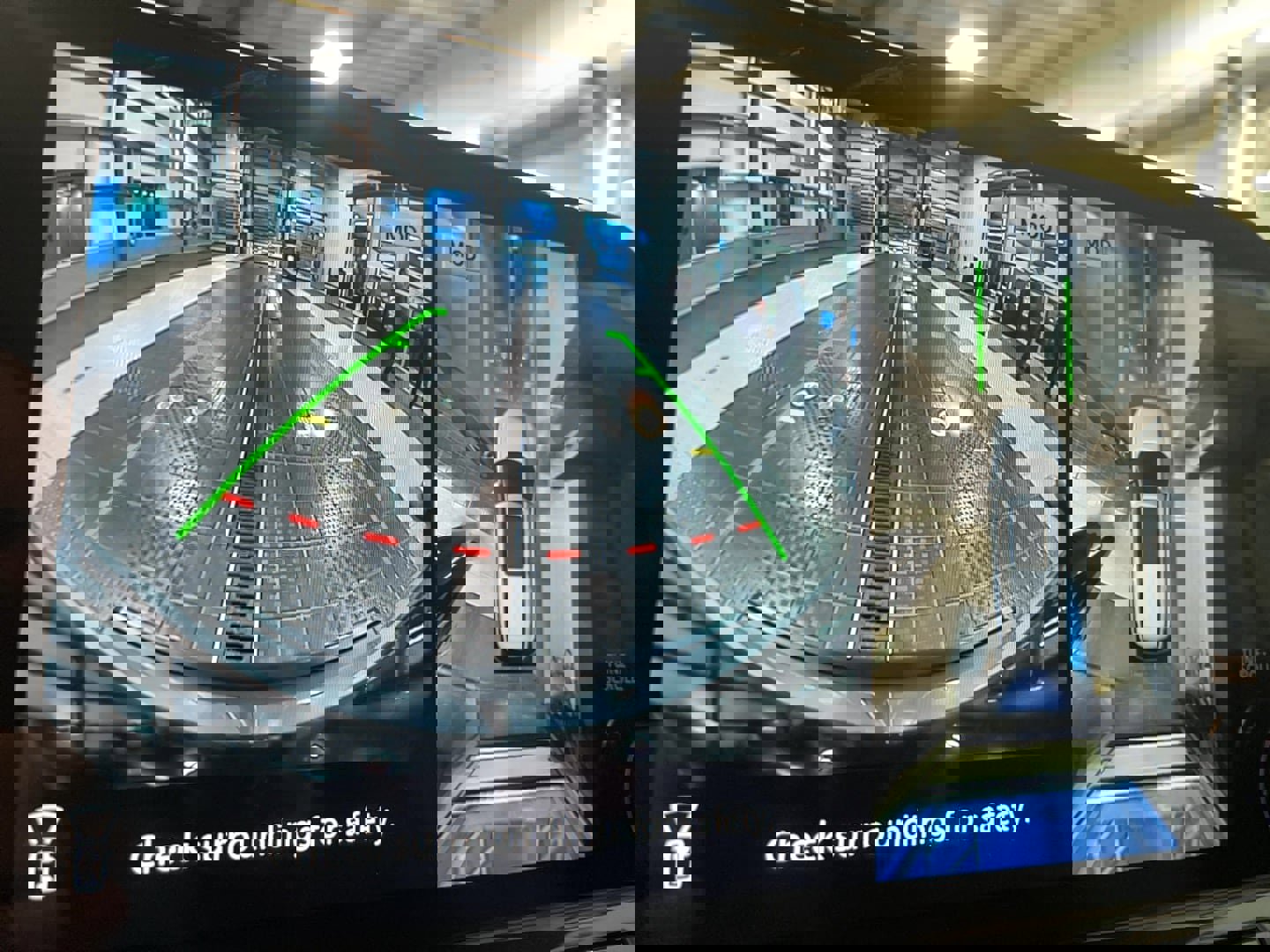 Used 2025 Nissan Pathfinder Platinum AWD/4WD image 11