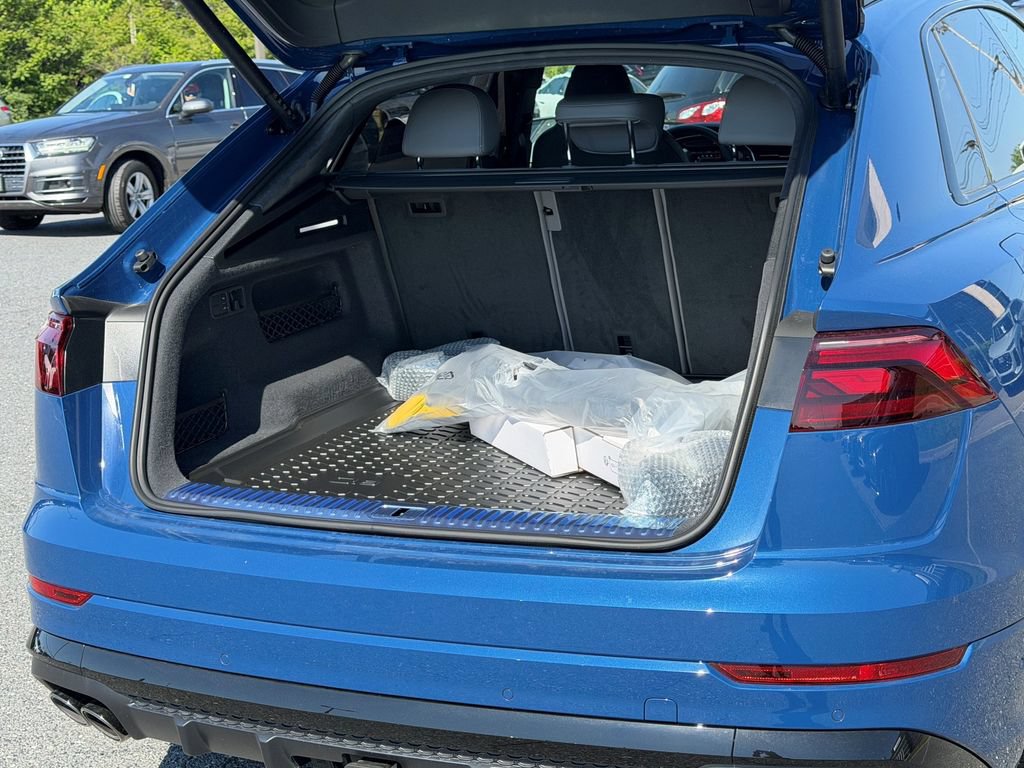 New 2026 Audi SQ8 Prestige AWD/4WD image 14