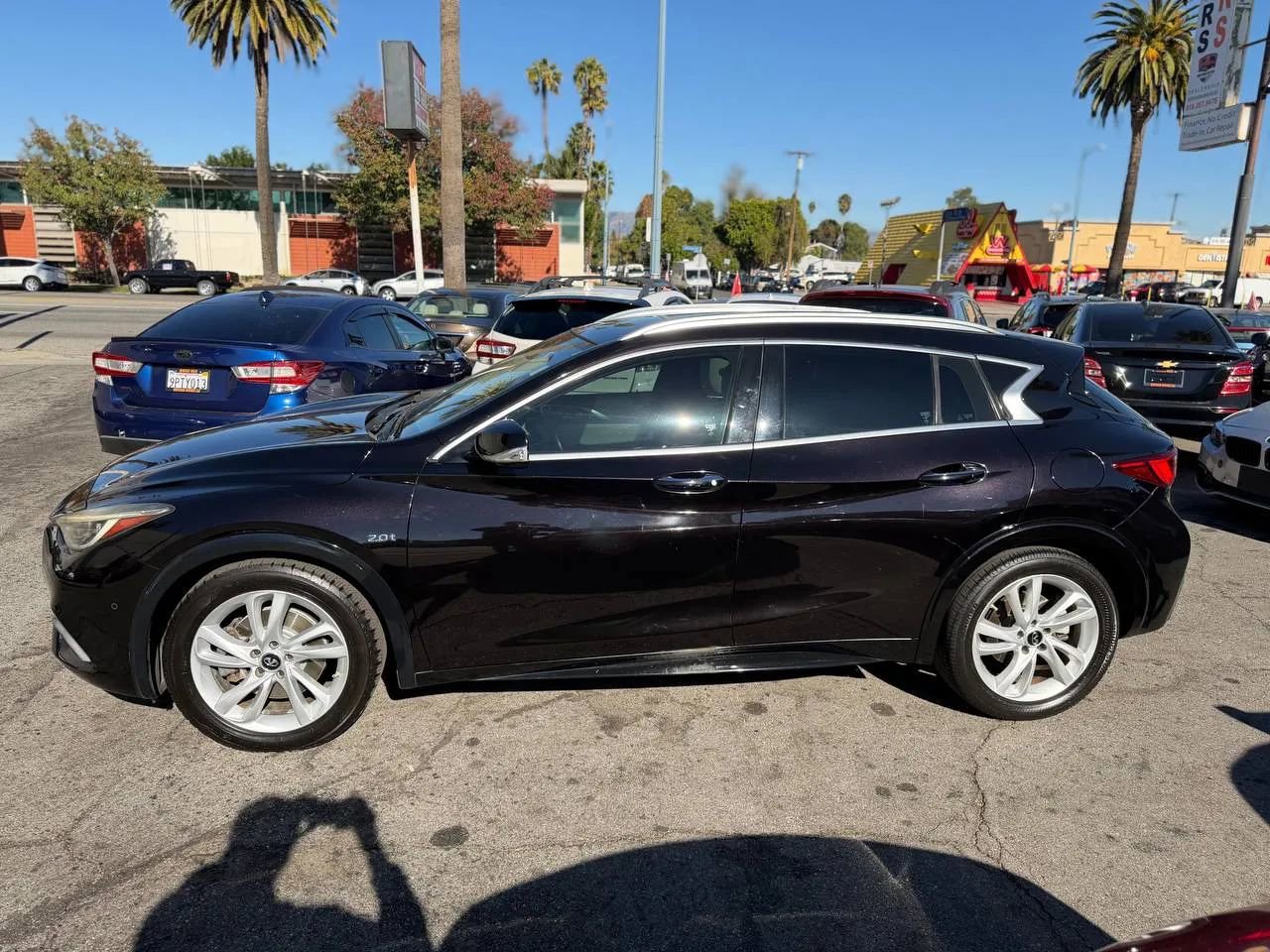Used 2018 INFINITI QX30 Premium w/ Navigation Package image 12