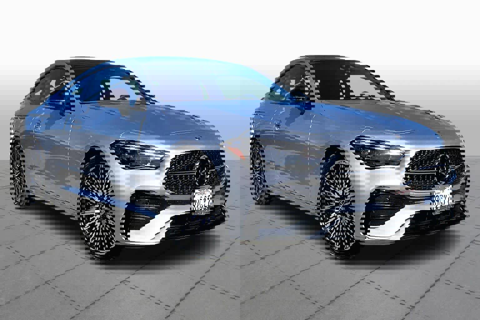 Used 2025 Mercedes-Benz CLE 300 4MATIC Coupe image 2