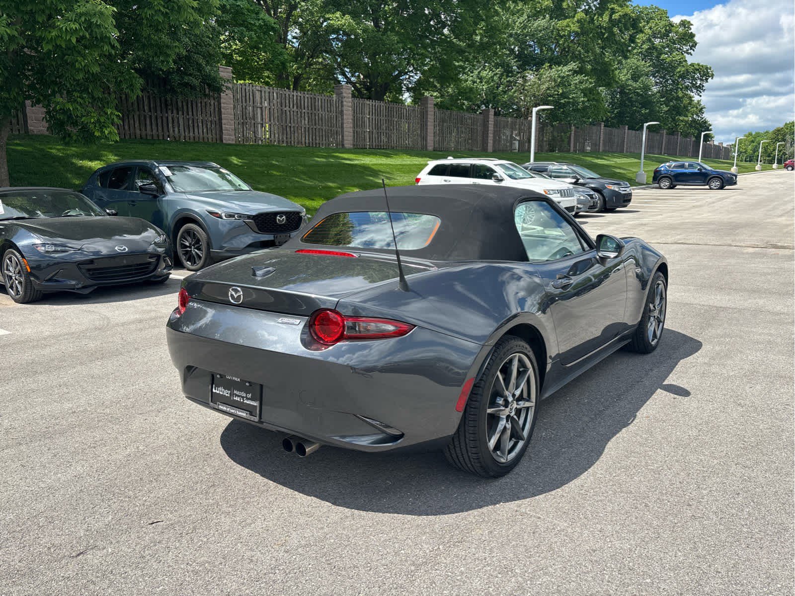 Used 2016 MAZDA MX-5 Miata Grand Touring RWD image 4