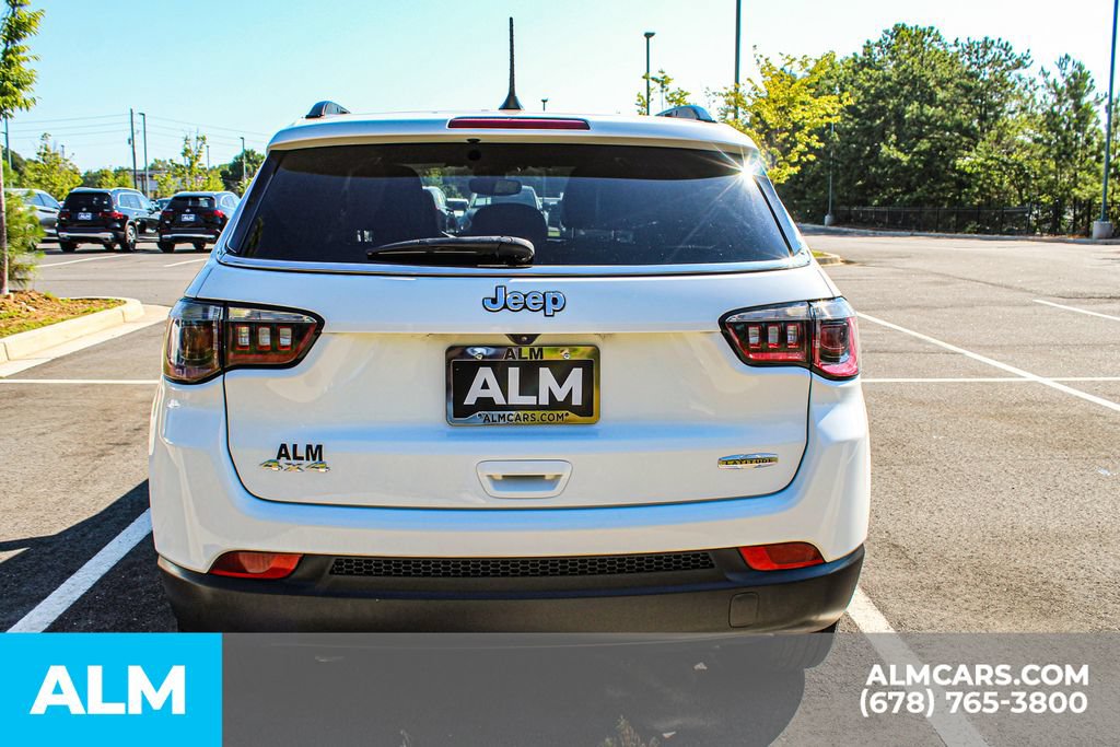Used 2024 Jeep Compass Latitude AWD/4WD image 10
