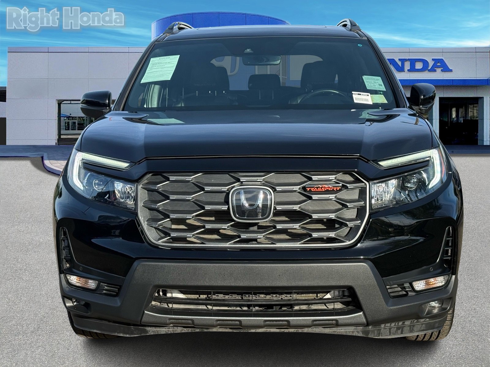Used 2023 Honda Passport TrailSport image 5