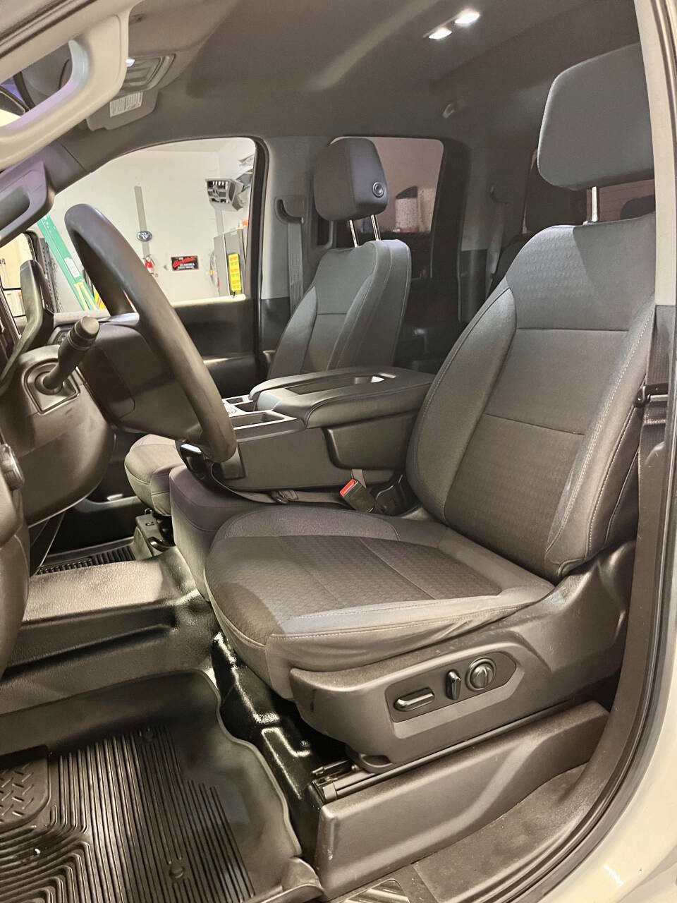 Used 2020 Chevrolet Silverado 2500 W/T w/ WT Safety Package AWD/4WD image 13