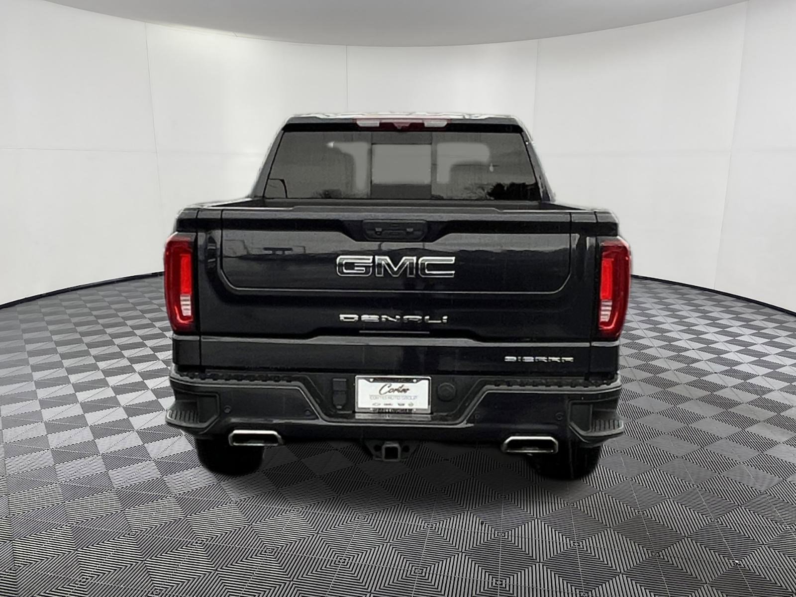 Used 2023 GMC Sierra 1500 Denali Ultimate image 5