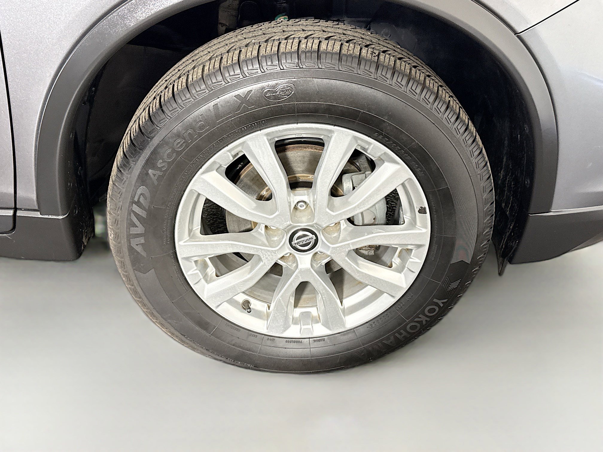 Used 2019 Nissan Rogue SV image 32