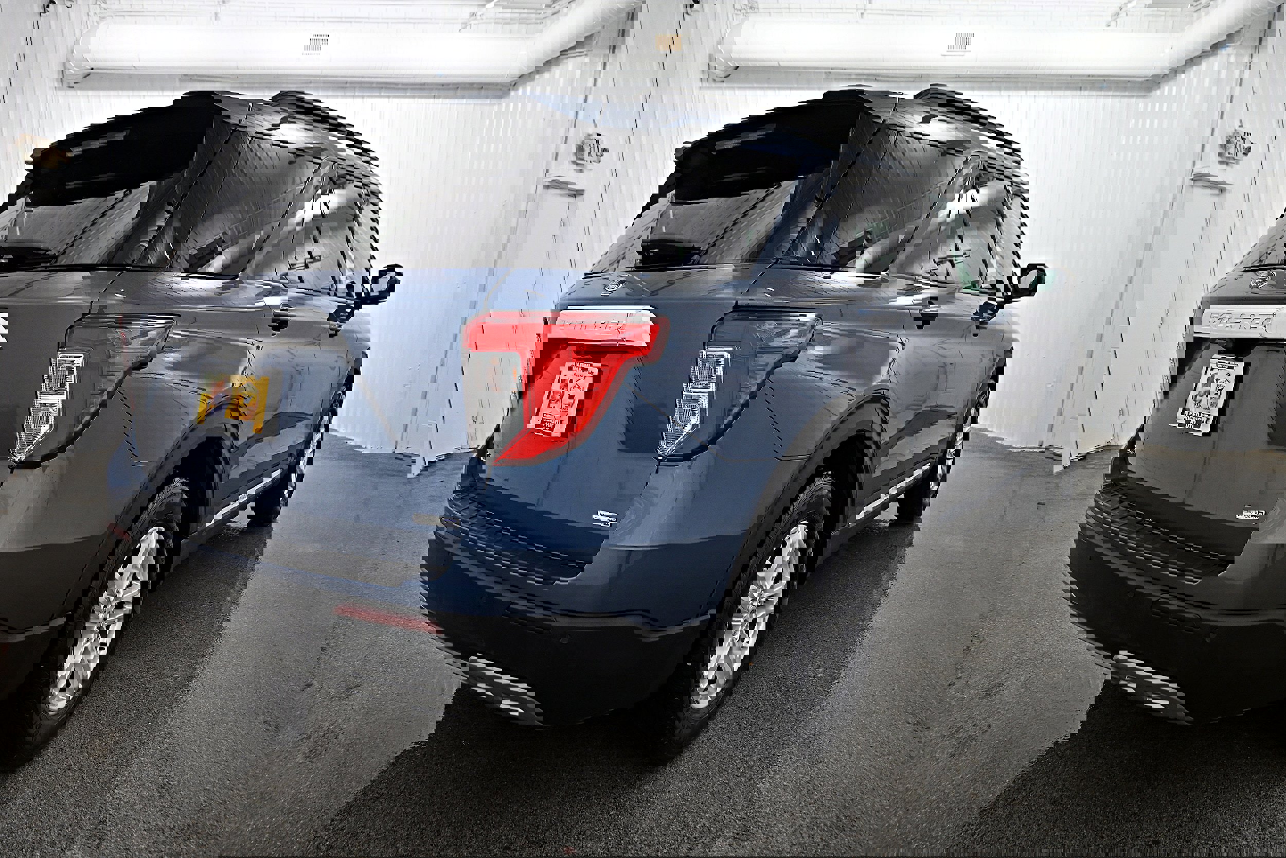 Used 2020 Ford Explorer XLT w/ Equipment Group 202A image 37