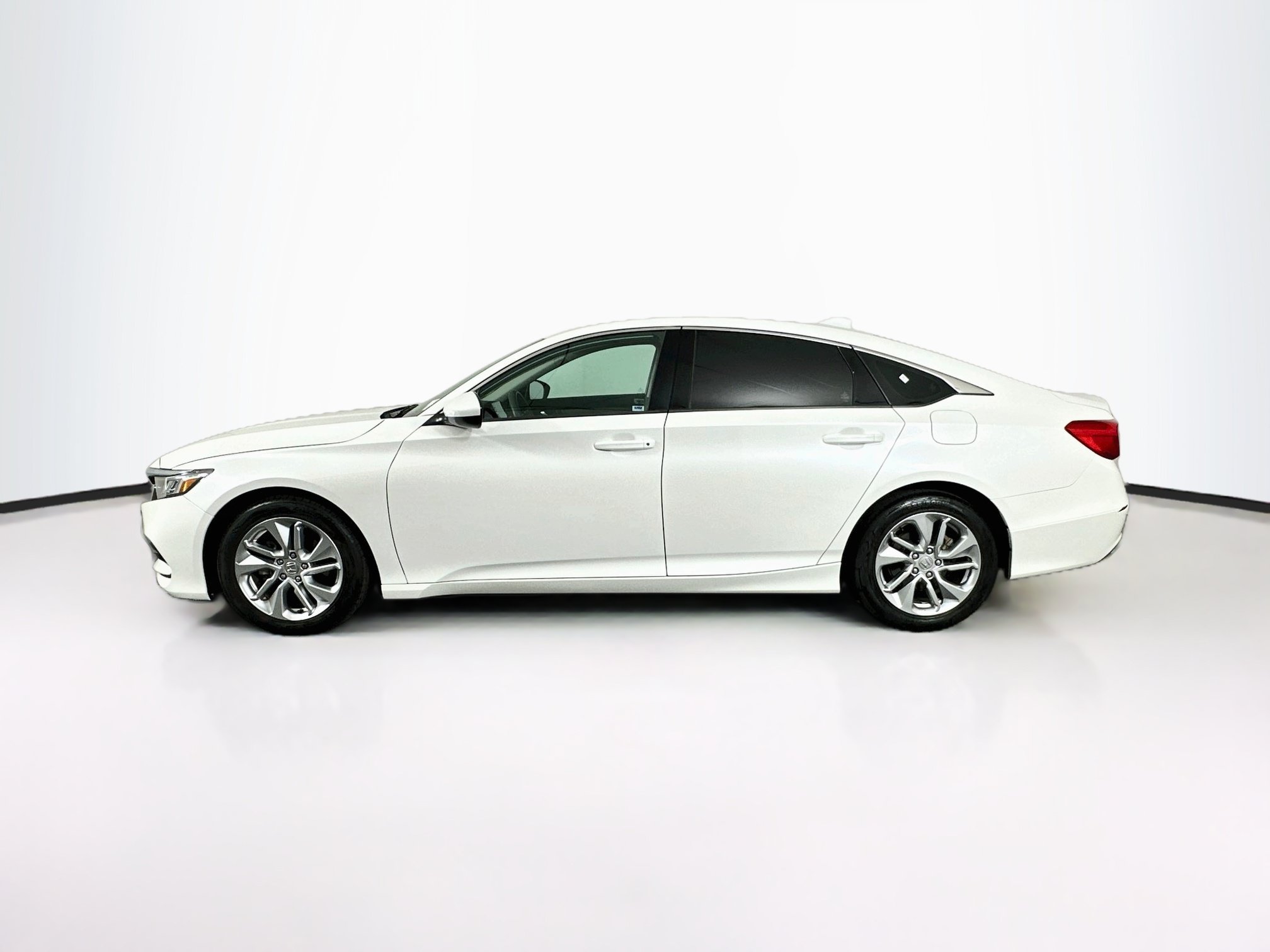 Used 2019 Honda Accord LX image 4