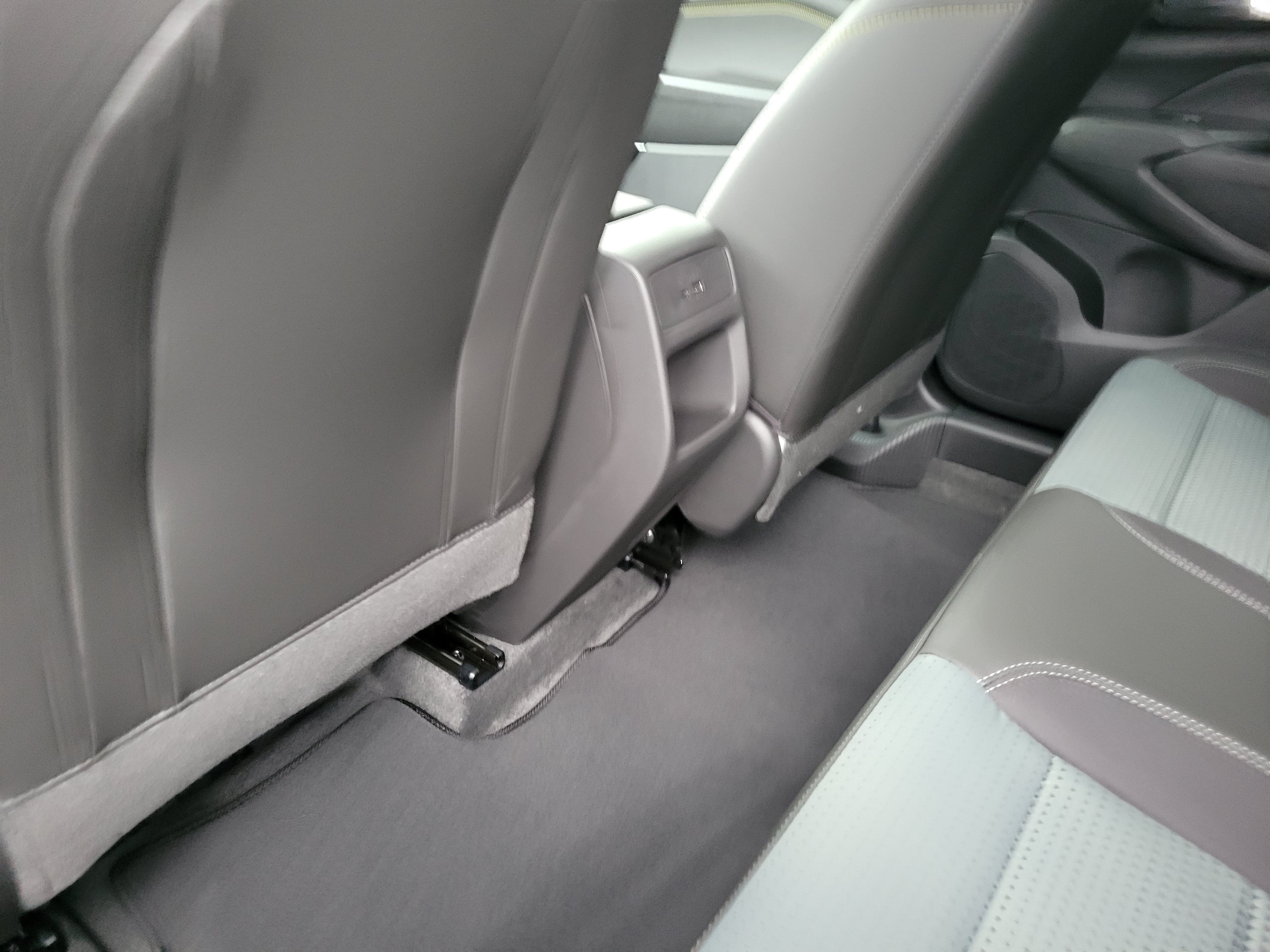 New 2026 Chevrolet Trax LT w/ Driver Confidence Package FWD image 30