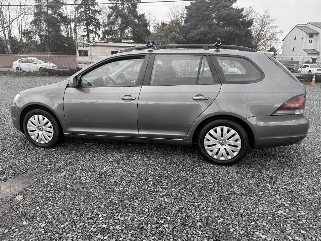 Used 2011 Volkswagen Jetta S FWD image 2