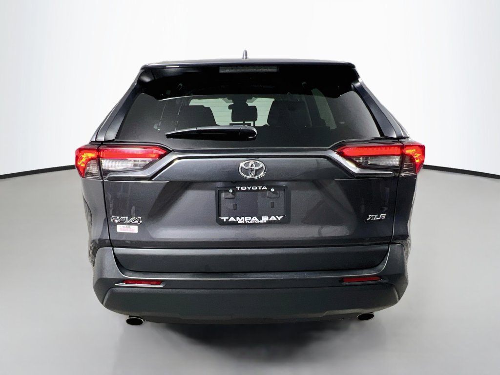 Used 2025 Toyota RAV4 XLE FWD image 4