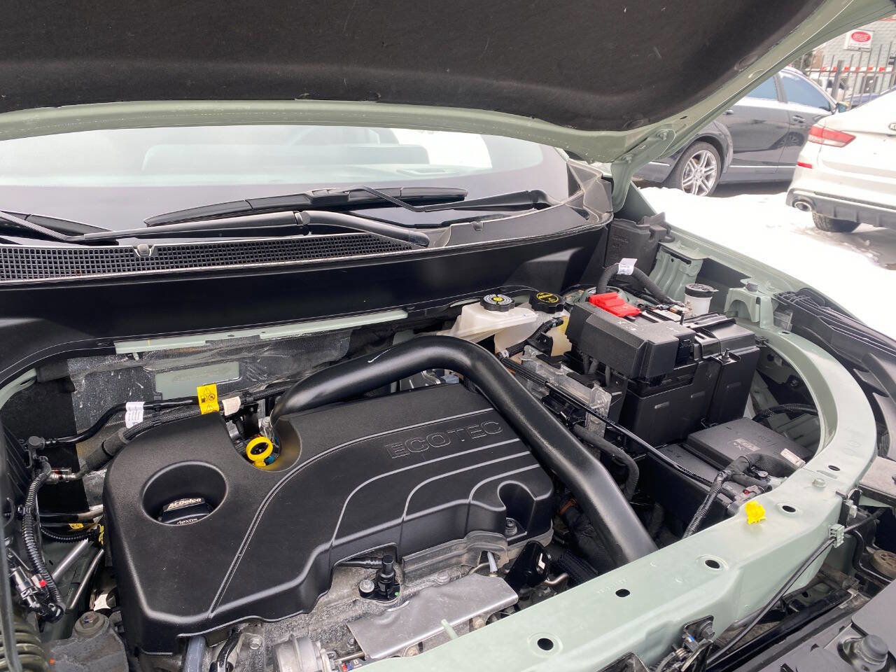 Used 2025 Chevrolet Equinox LT w/ Safety and Technology Package image 20