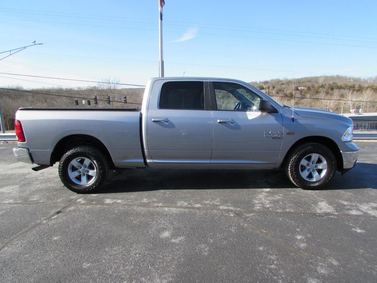 Used 2019 RAM 1500 Classic SLT image 11