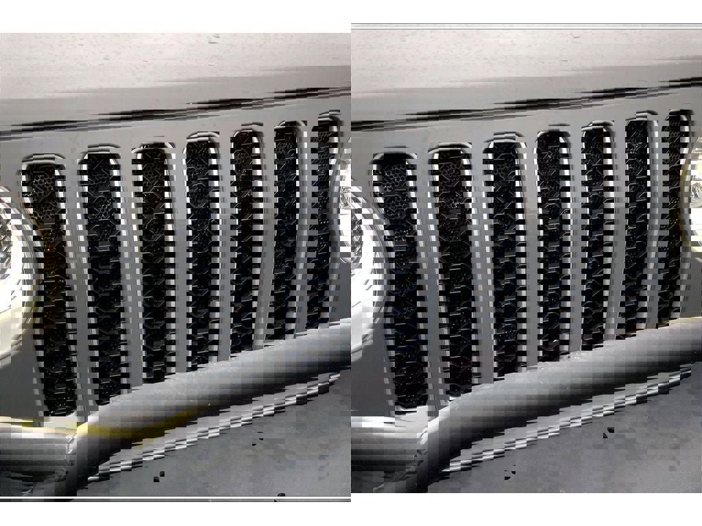 Used 2020 Jeep Gladiator Overland w/ Popular Equipment Package image 31