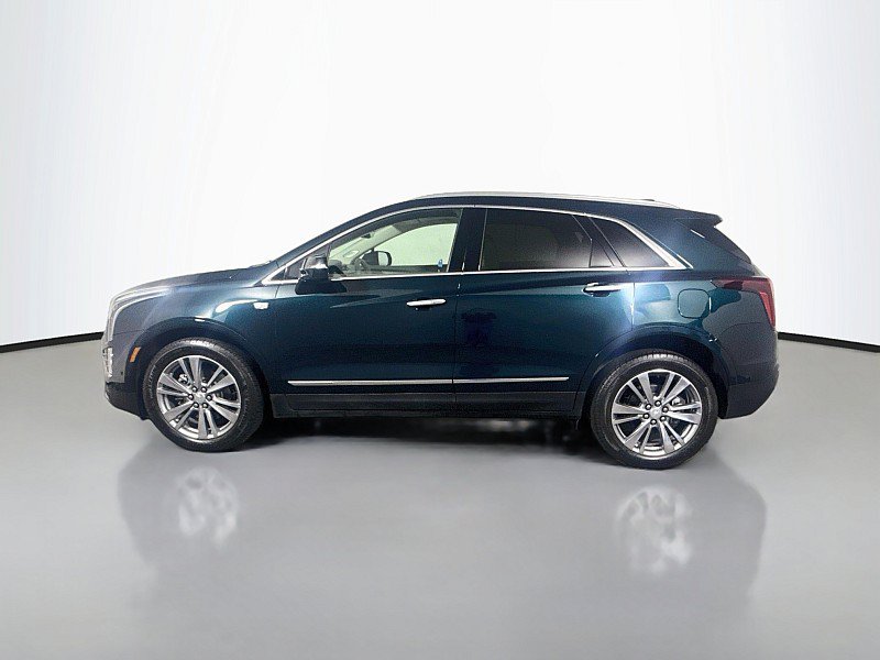 Used 2025 Cadillac XT5 Premium Luxury w/ Technology Package AWD/4WD image 4