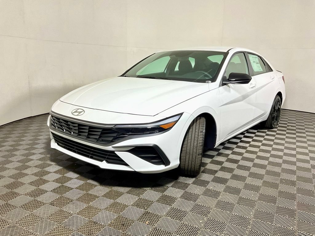 New 2026 Hyundai Elantra Sport FWD image 2