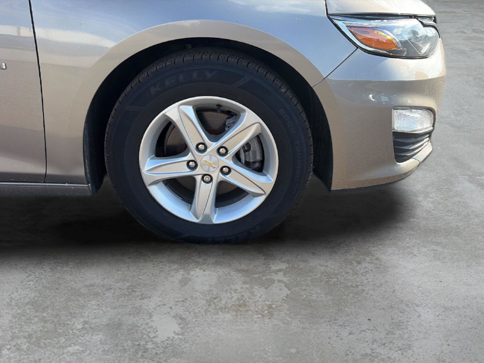 Certified 2023 Chevrolet Malibu LS FWD image 9