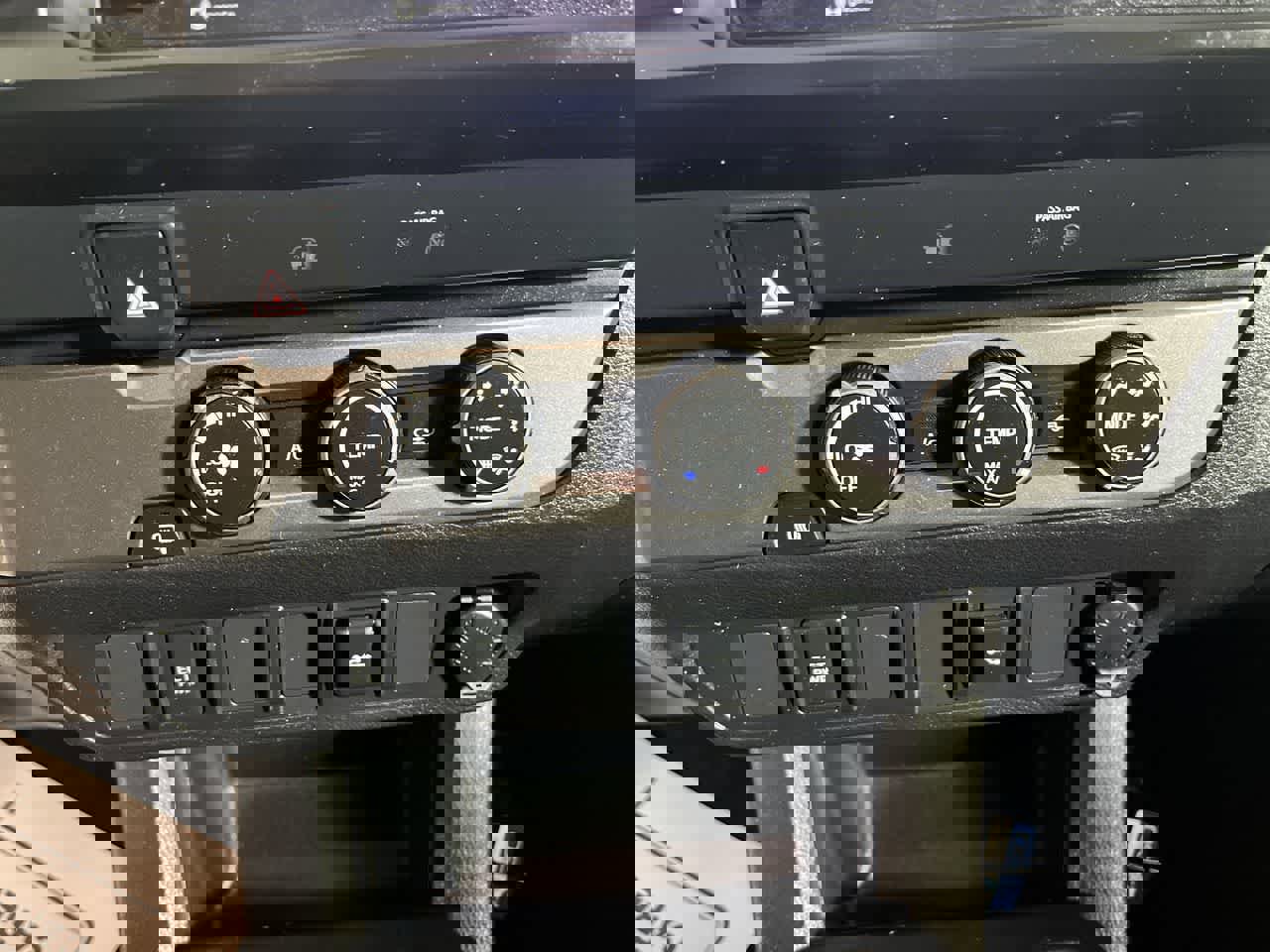 Used 2022 Toyota Tacoma SR image 21