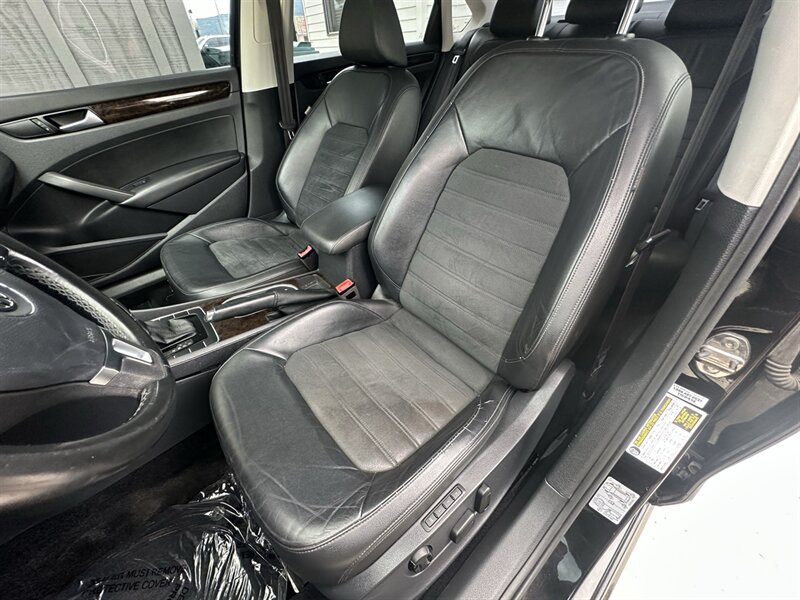 Used 2014 Volkswagen Passat TDI SEL Premium FWD image 22