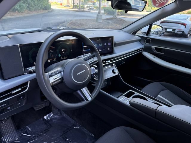 Used 2025 Hyundai Sonata SEL FWD image 11
